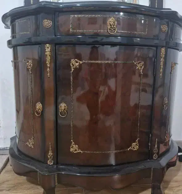 آیینه و کنسول همراه دو شمعدان|بوفه، ویترین، کنسول|کنگاور, |دیوار