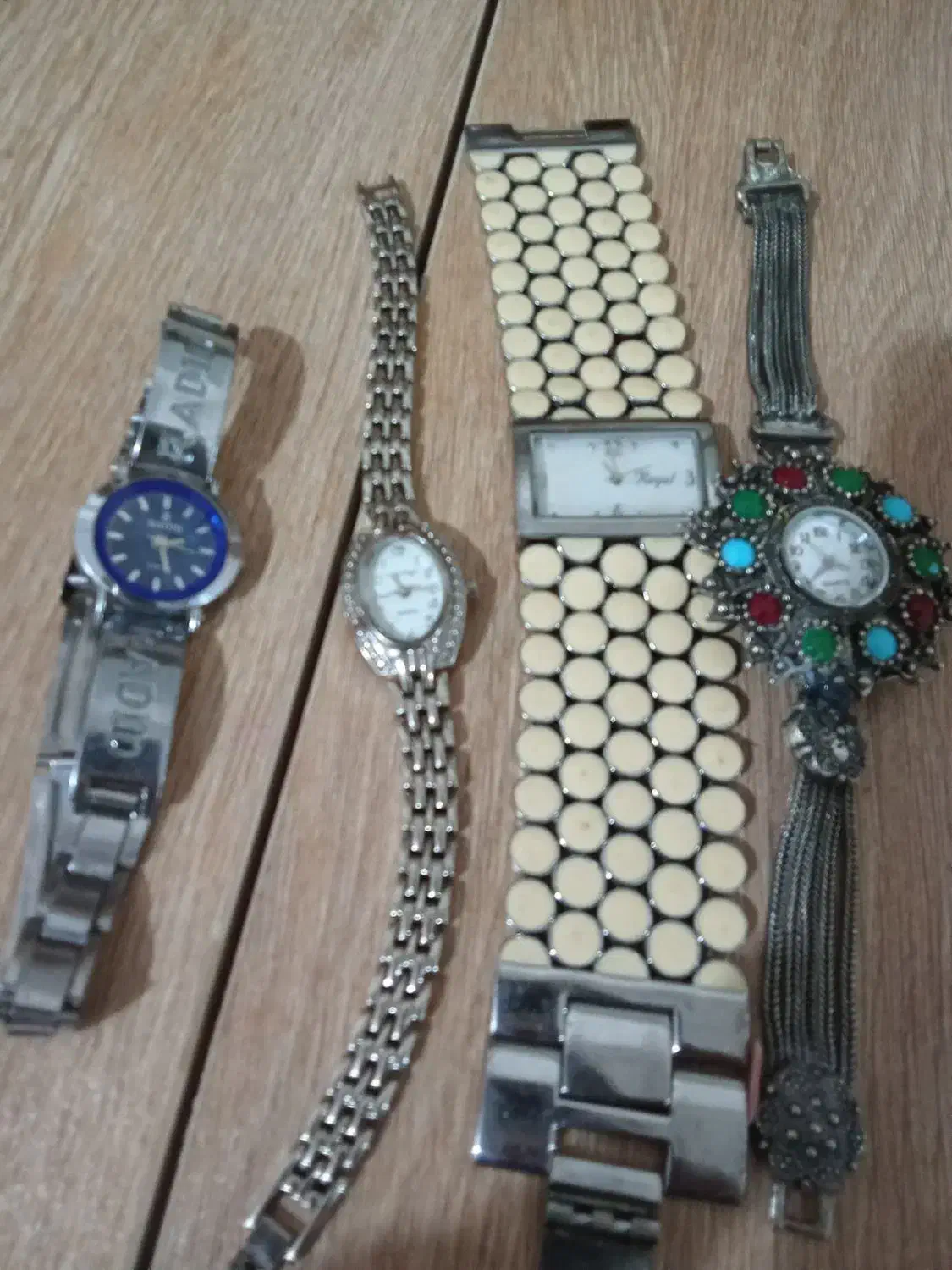 ساعت مچی زنانه|ساعت|شاهین‌شهر, طالقانی|دیوار