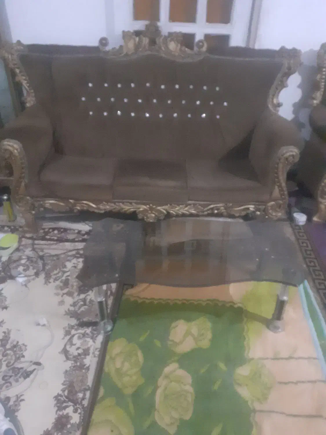 مبل ۷نفره به همراه جلومبلی وعسلی|مبلمان خانگی و میز عسلی|رباطکریم, رباطکریم|دیوار