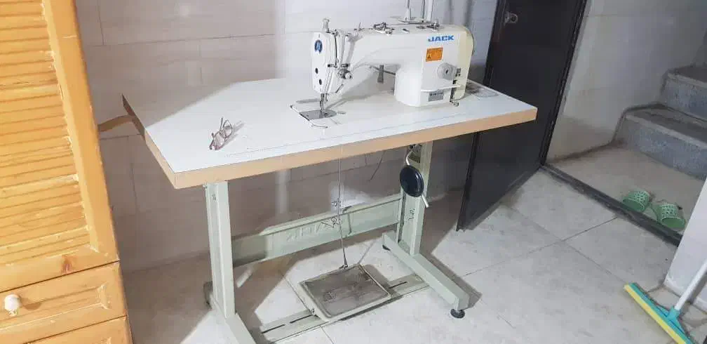 فروش چرخ خیاطی راسته دوز|چرخ خیاطی و ریسندگی|فیروزآباد (فارس), |دیوار