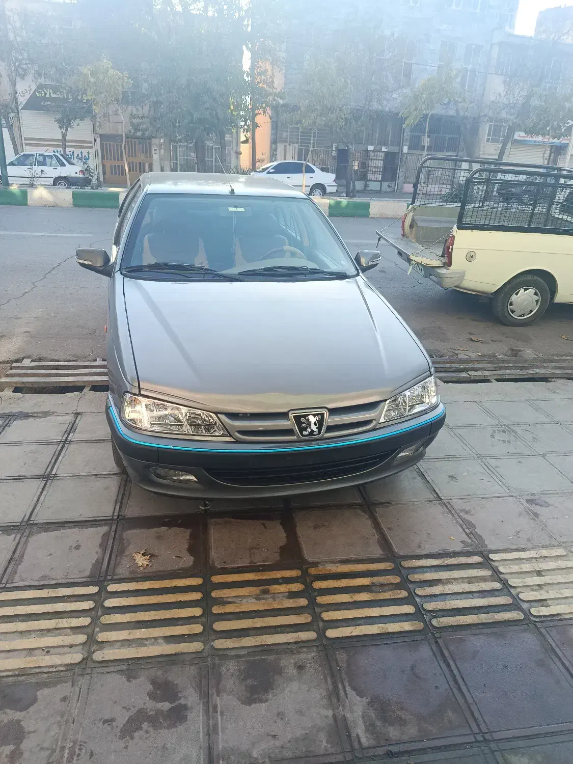 پارس۸۹ بدون رنگ|خودرو سواری و وانت|بروجرد, |دیوار