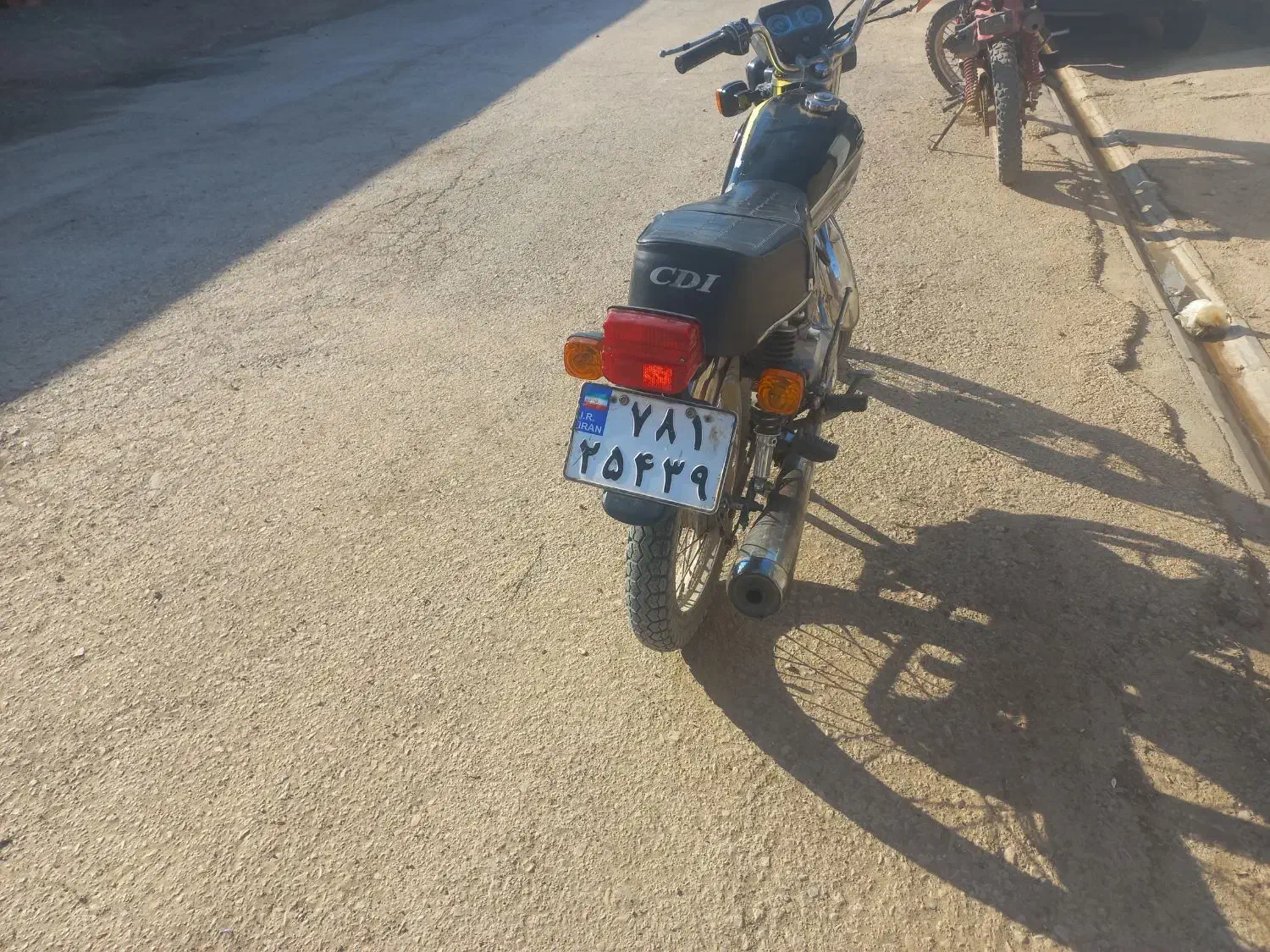 موتورهندا|موتورسیکلت|اسفراین, |دیوار