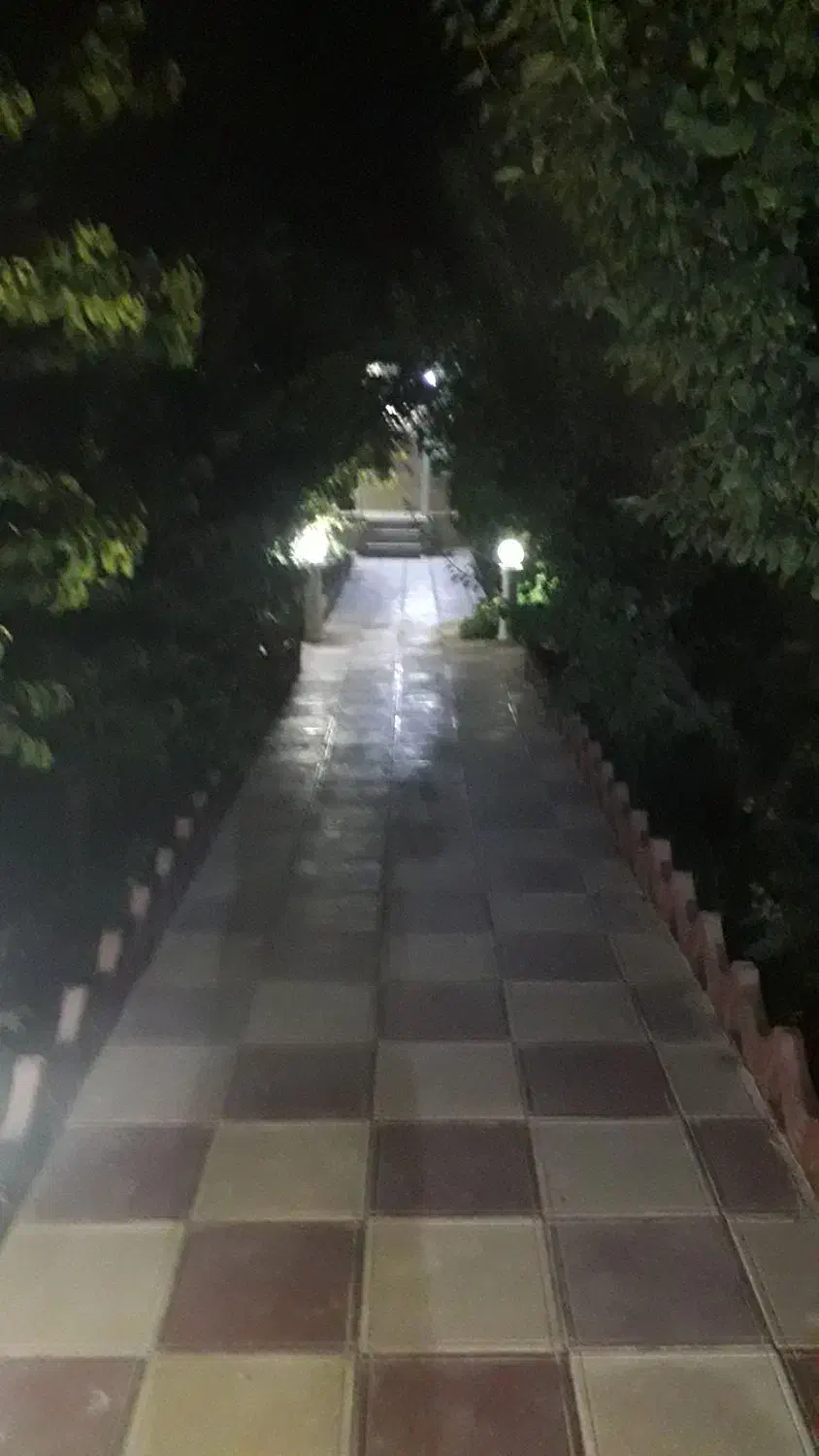 ویلا باغ ۵۰۰ متری سندار|فروش خانه و ویلا|مهربان, |دیوار