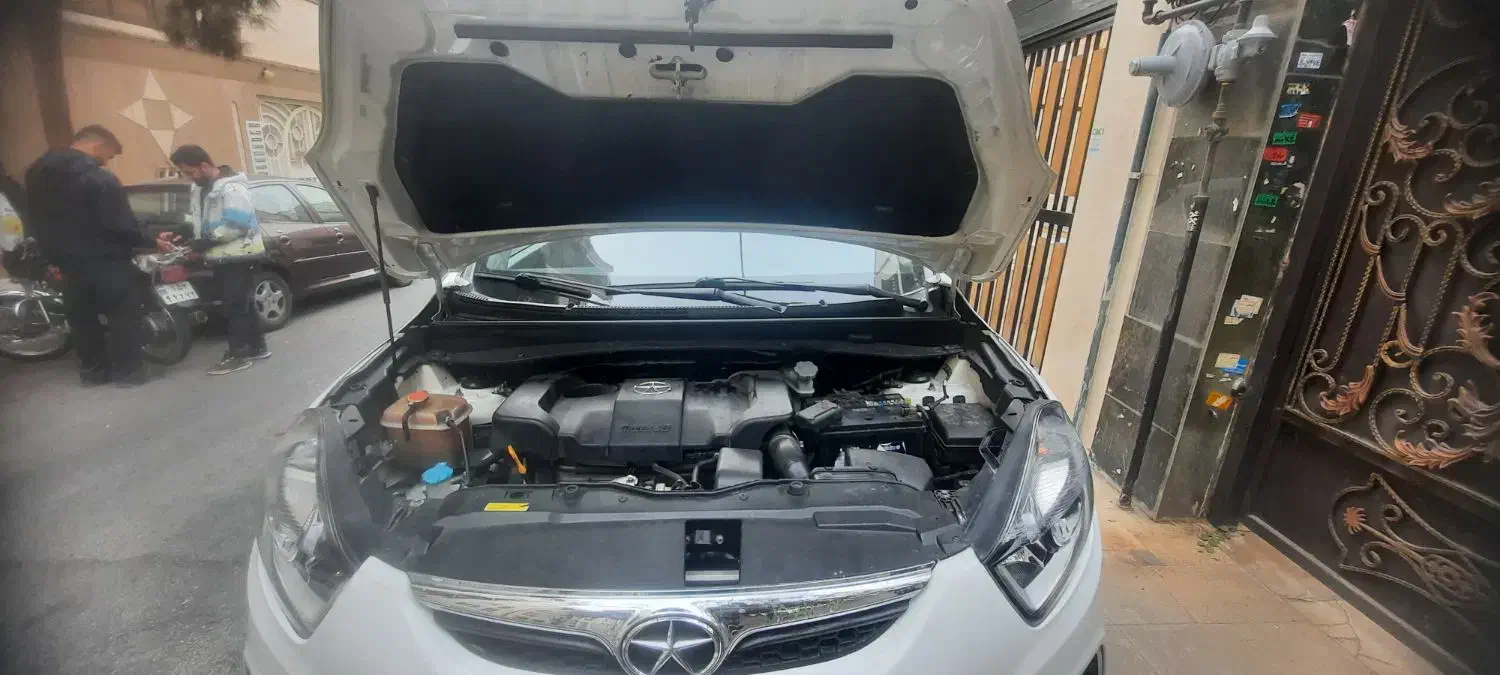 گلگیر و کاپوت نو و داغی جکs5|قطعات یدکی و لوازم جانبی|تهران, خاک سفید|دیوار