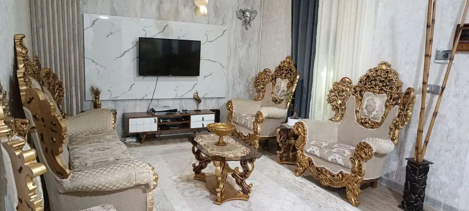 مبل سلطنتی 7نفره|مبلمان خانگی و میز عسلی|بم, |دیوار