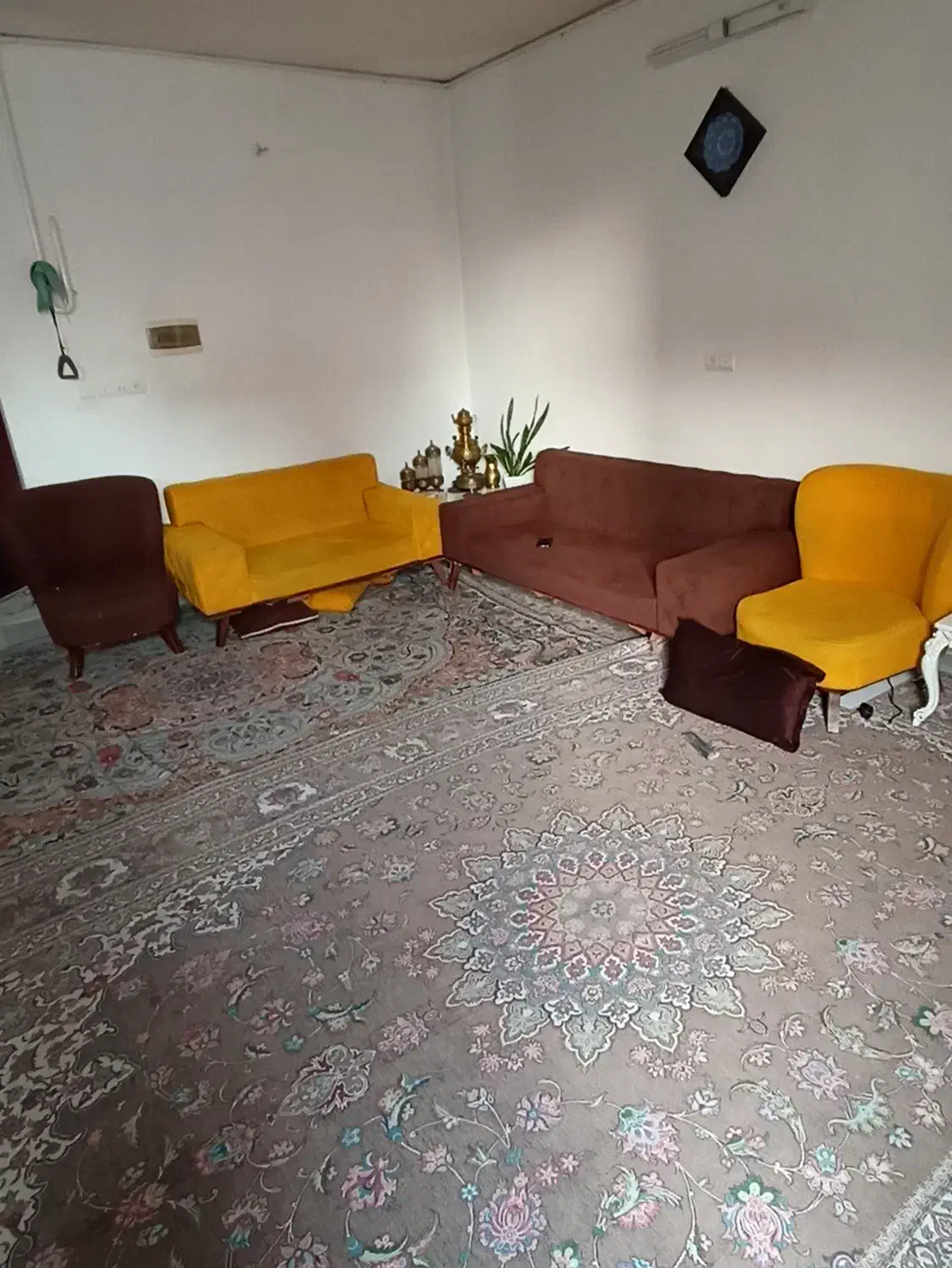 مبل ۷نفره|مبلمان خانگی و میز عسلی|نجف‌آباد, رحمت آباد|دیوار