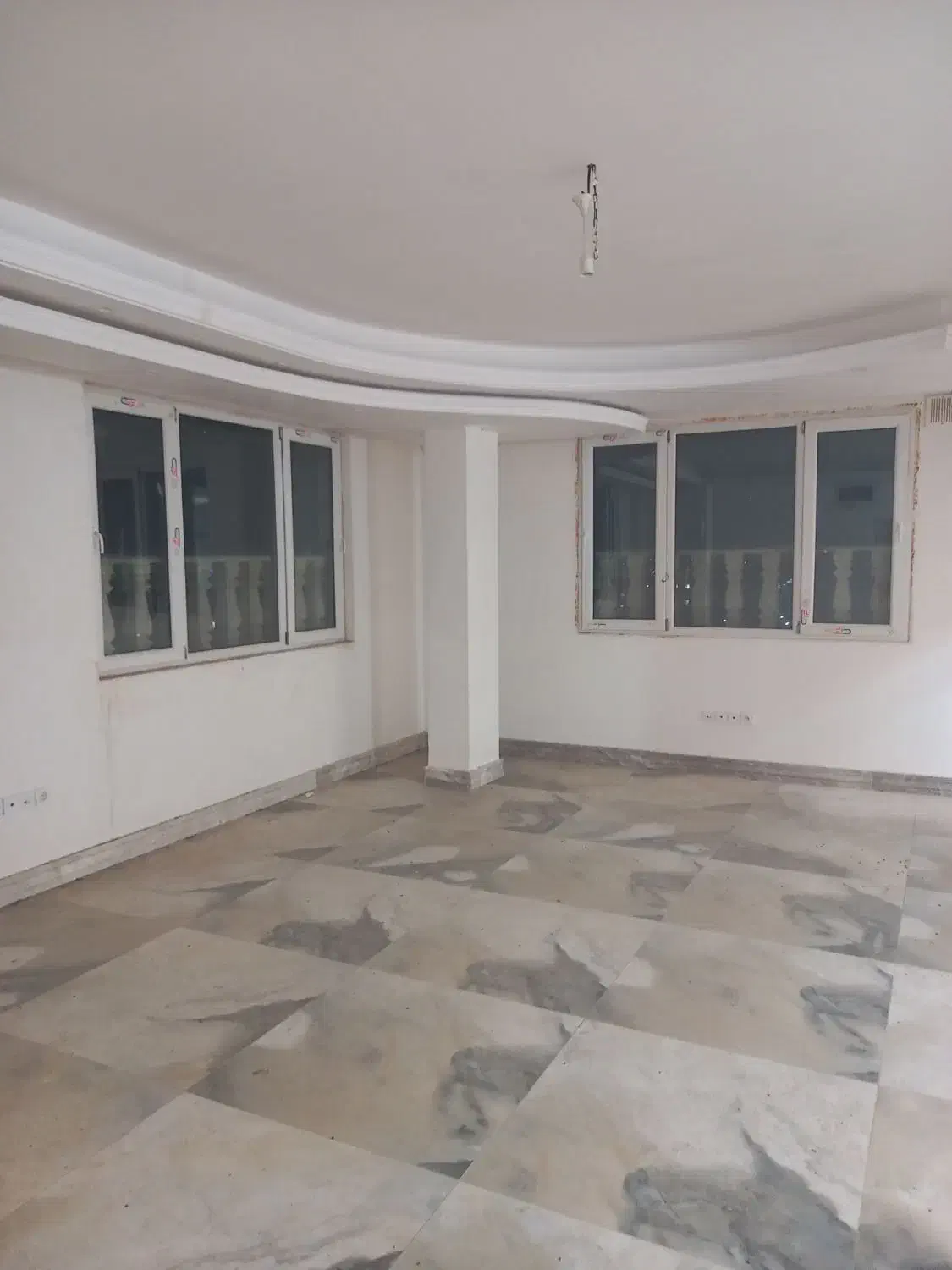 واحد اداری/۸۰ متر / بر اصلی قرچک/ مناسب مطب|اجارهٔ دفتر کار، اتاق اداری، مطب|قرچک, میرزائی جنوبی|دیوار