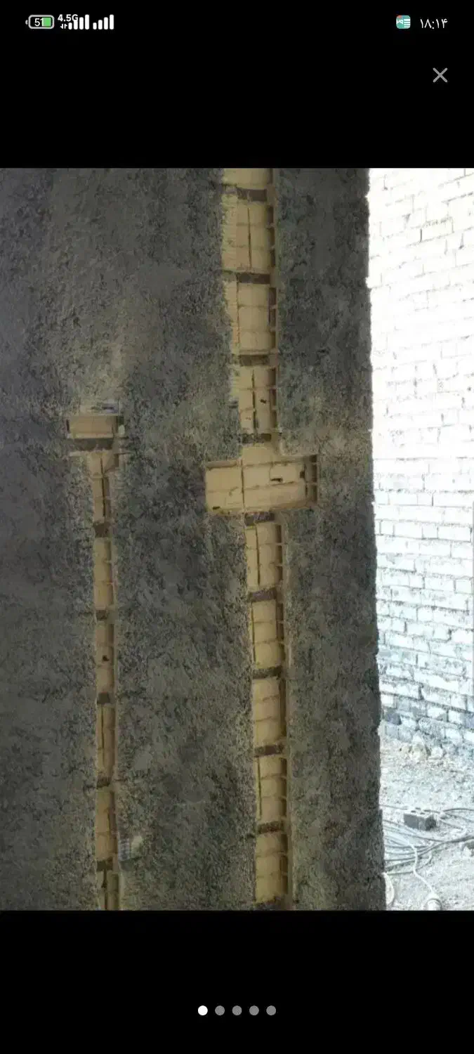 نیازمند کارگر ساده یا نیمه ماهر برق ساختمان|استخدام معماری، عمران و ساختمانی|اهواز, آریاشهر|دیوار