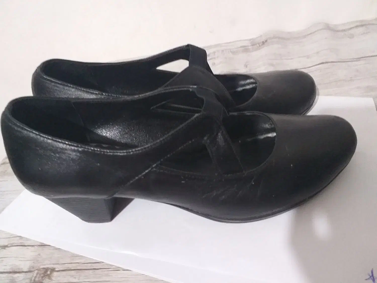 کفش زنانه چرم طبیعی|کیف، کفش، کمربند|صومعهسرا, |دیوار