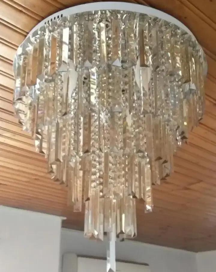 لوستر ده شاخه سالم و تمیز|لوستر و چراغ آویز|بندر انزلی, پیل علی باغ|دیوار