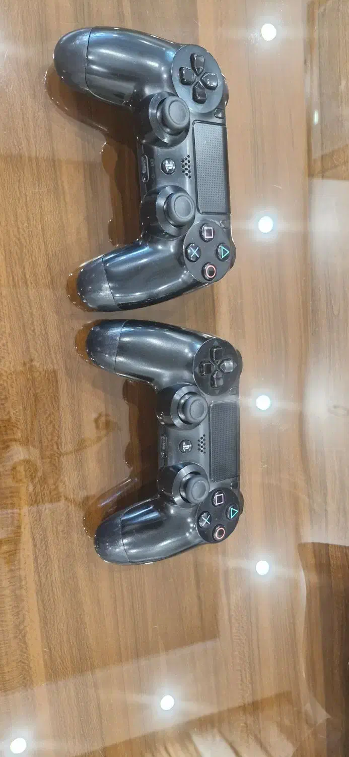 دسته پی اس ۴ اورجینال سری اول فت خوش دست|کنسول، بازی ویدئویی و آنلاین|تهران, جنتآباد مرکزی|دیوار