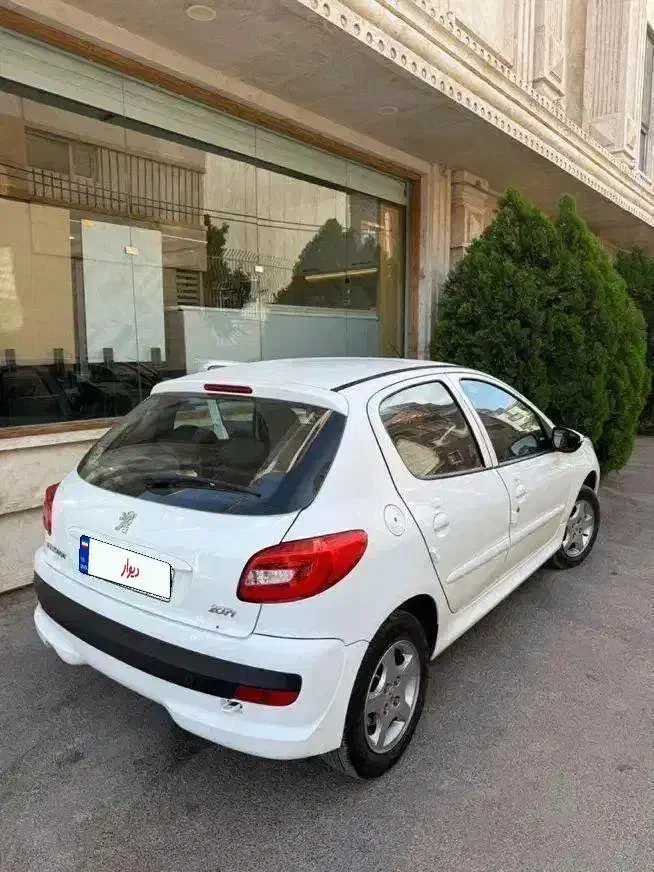 207i TU5 A اتومات سقف فلز مدل ۱۴۰۱|خودرو سواری و وانت|شیراز, شهرک گلدشت حافظ‎|دیوار