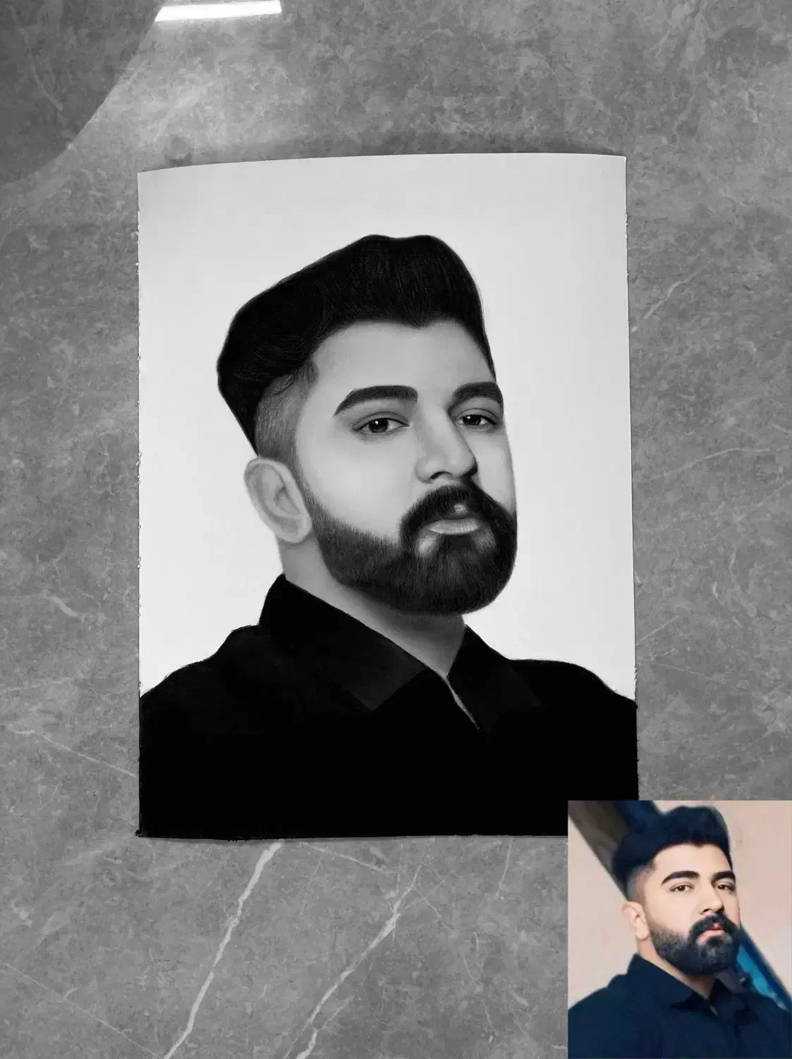 نقاشی چهره سیاه‌قلم|تابلو، نقاشی، عکس|قم, شهرک قدس|دیوار