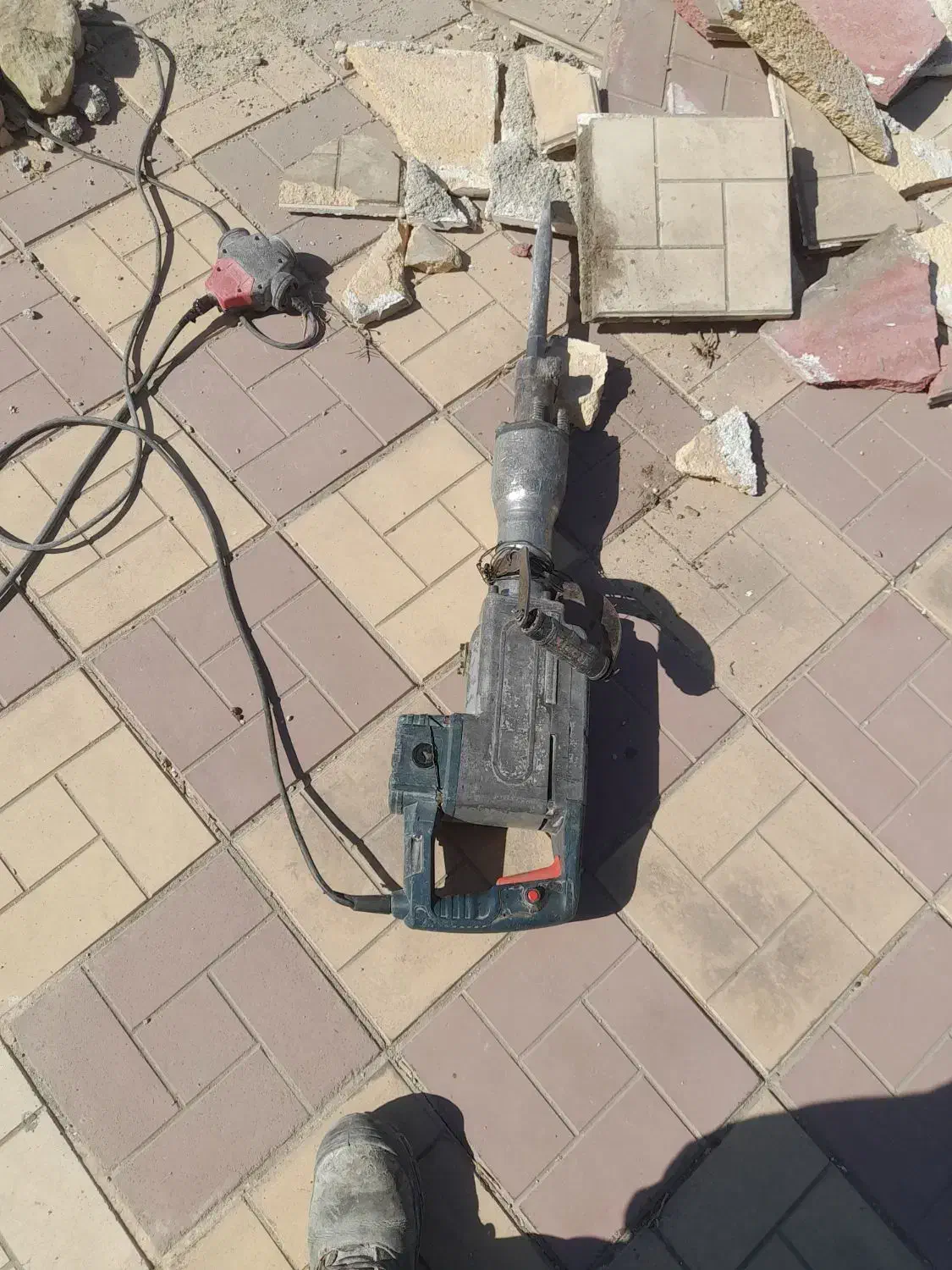 تخریب کاری|خدمات پیشه و مهارت|دوگنبدان, |دیوار