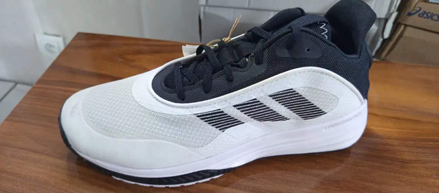 کفش ورزشی آدیداس گیم۳اورجینال|کیف، کفش، کمربند|انگوت, |دیوار