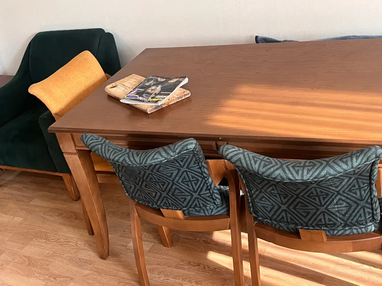 فروش مبل ۷ نفره و میز ناهار خوری ۶ نفره|مبلمان خانگی و میز عسلی|چالوس, |دیوار