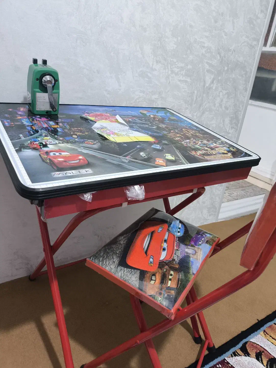 میز تحریر بچه گانه|اسباب و اثاث بچه|خرمدره, |دیوار