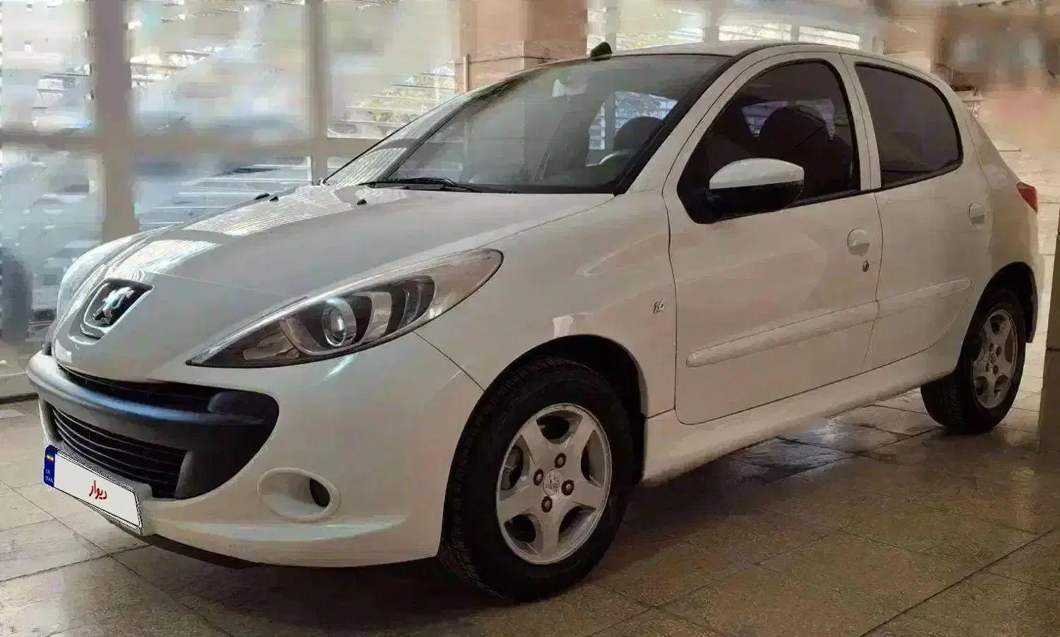 پژو 207i اتوماتیک ، بدون رنگ مدل 97|خودرو سواری و وانت|اصفهان, جلفا|دیوار