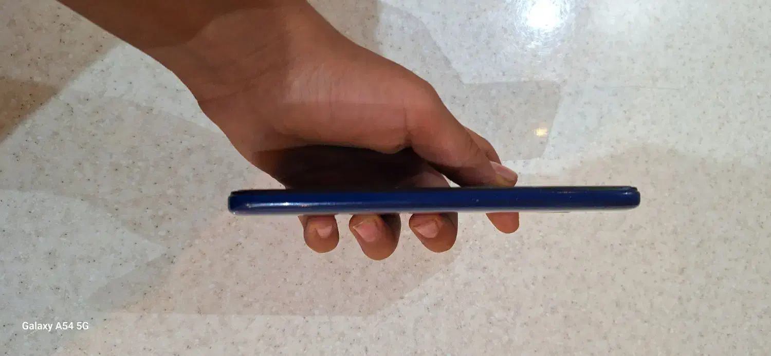 گوشی ردمی ۸|موبایل|اندیشه, اندیشه فاز ۱|دیوار