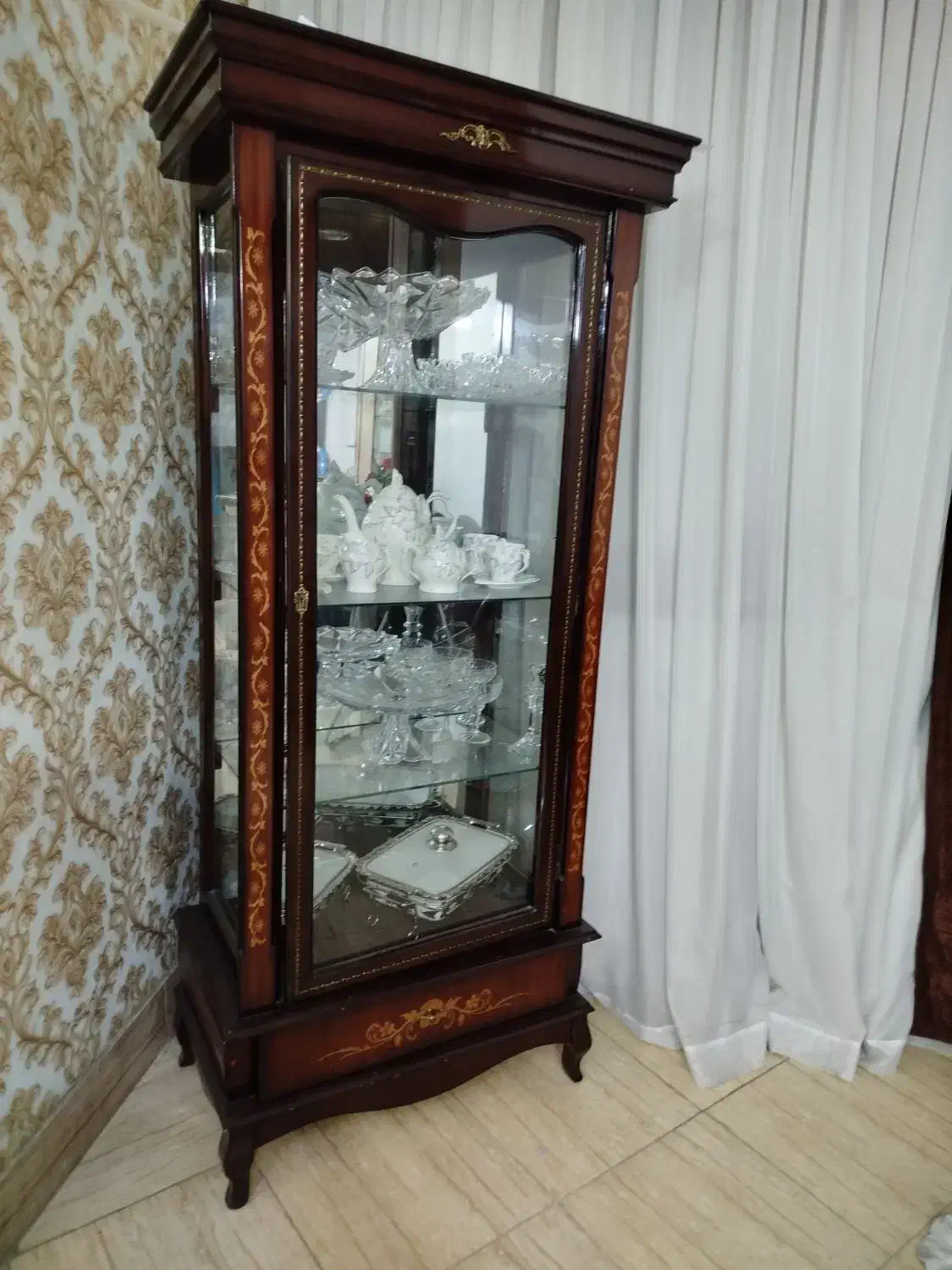 گنجه|بوفه، ویترین، کنسول|مشهد, جانباز|دیوار