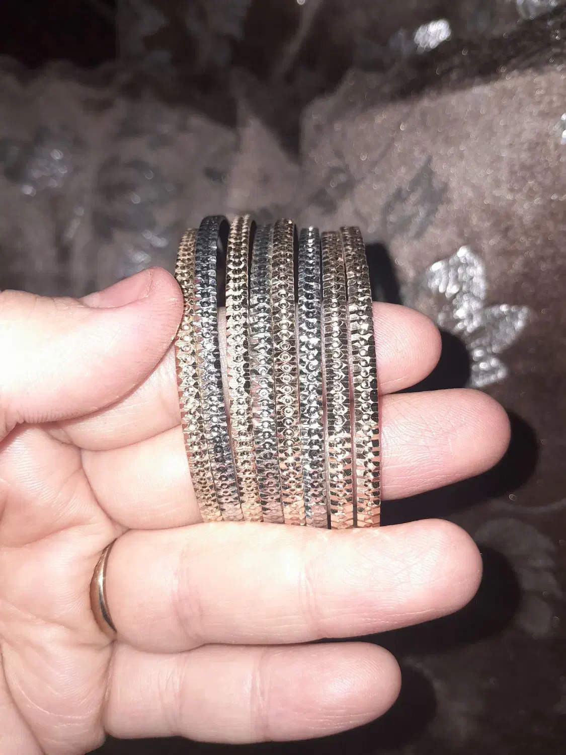 النگو طلاروس ۹عدد|بدلیجات|رباط‌کریم, رباط‌کریم|دیوار