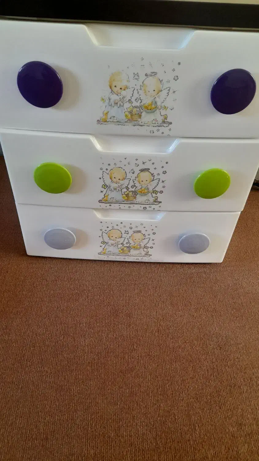 کشوی بچه به قیمت خوب میدم به علت نبودن جا|جاکفشی، کمد، دراور|آق قلا, |دیوار