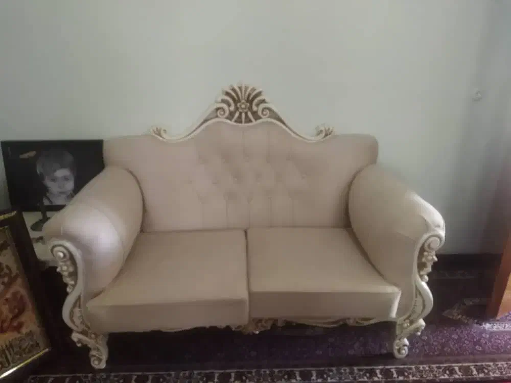 مبل کلاسیک سلطنتی|مبلمان خانگی و میز عسلی|شهرکرد, |دیوار