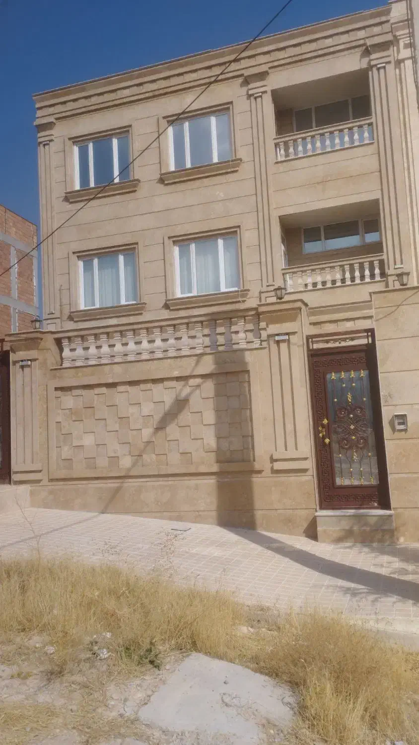 ساختمان سه طبقه نوساز|فروش آپارتمان|ارومیه, |دیوار