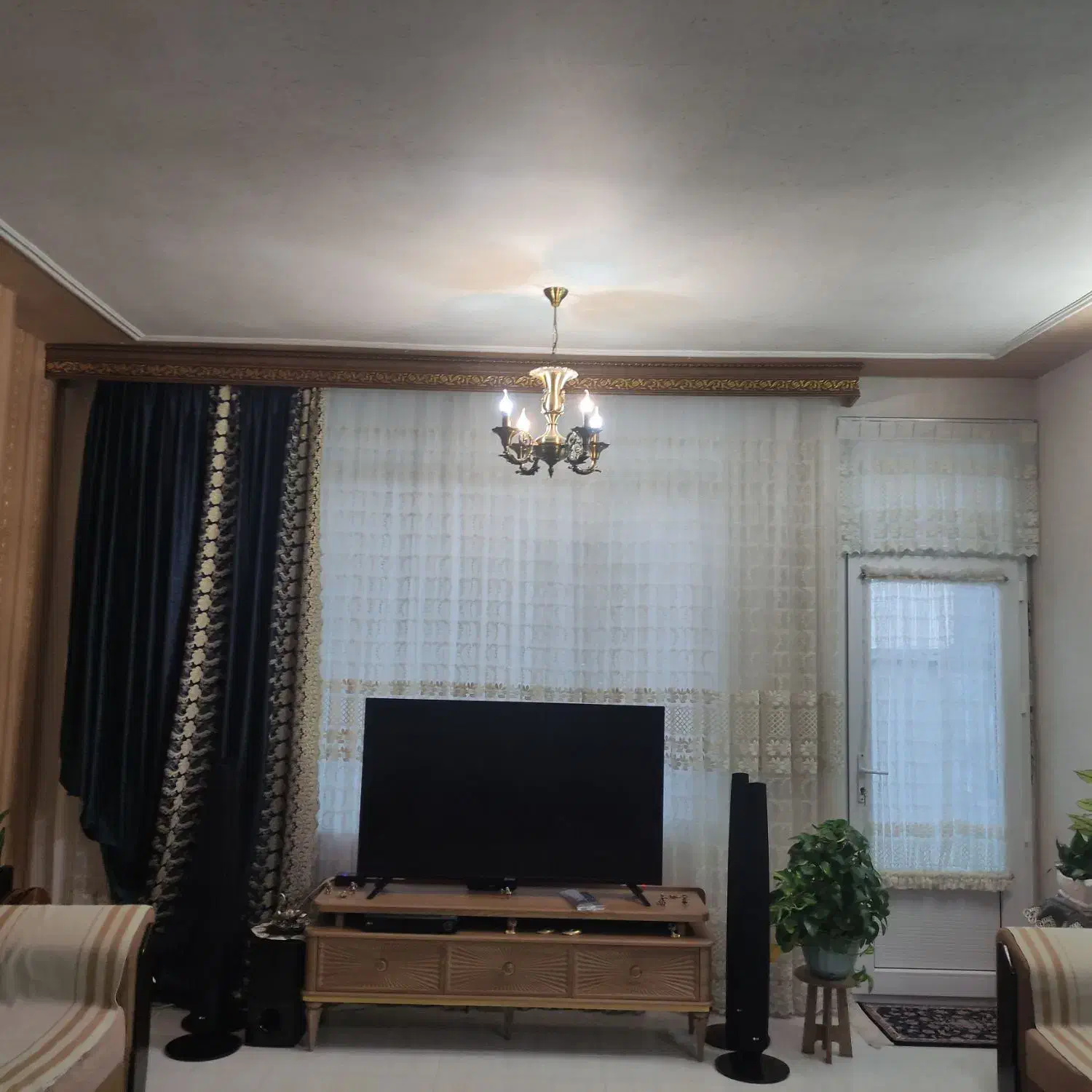 پرده|پرده، رانر، رومیزی|بروجرد, |دیوار