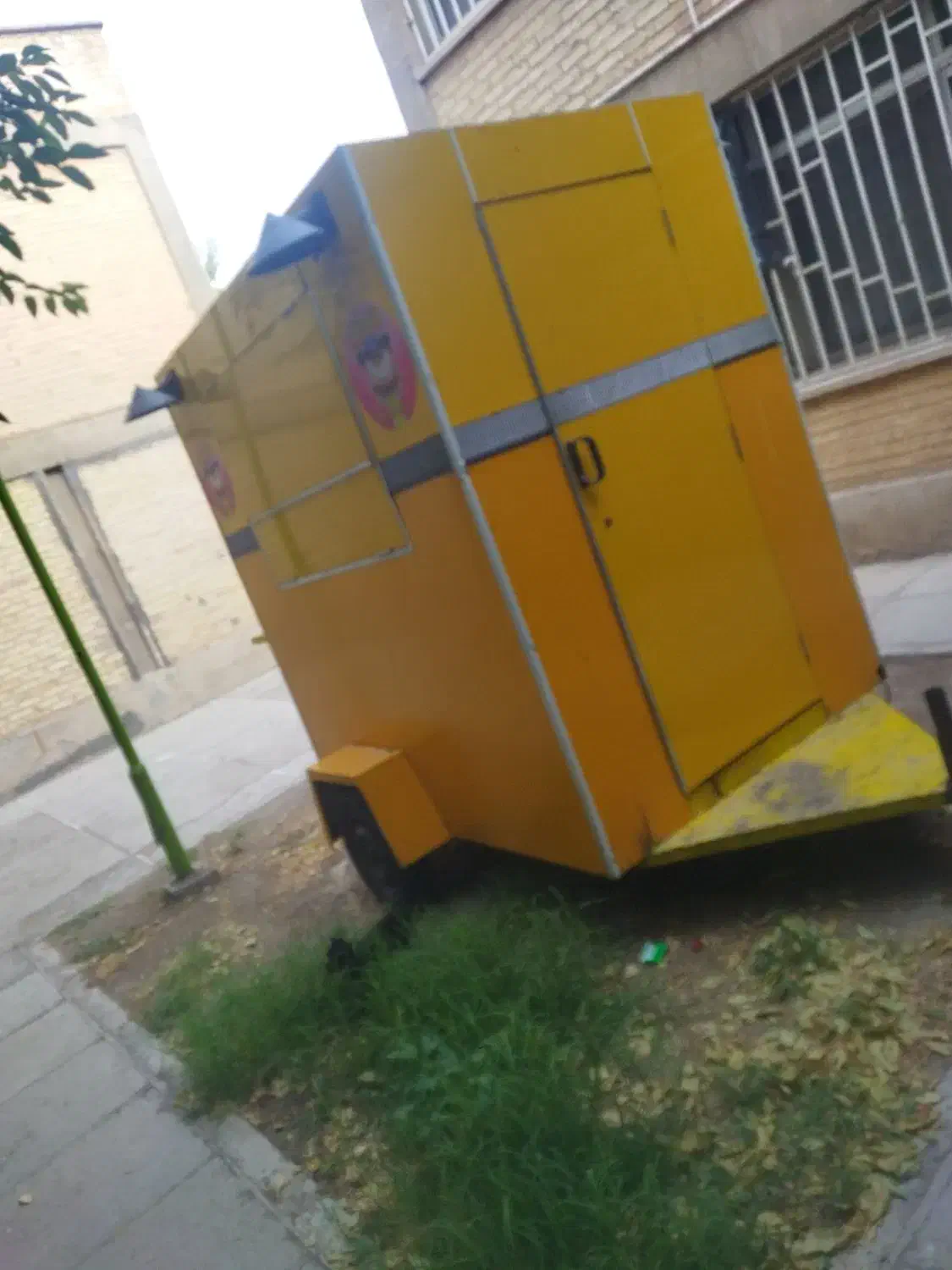 دکه سیار پرایدی|کافی‌شاپ و رستوران|فولادشهر, A2|دیوار