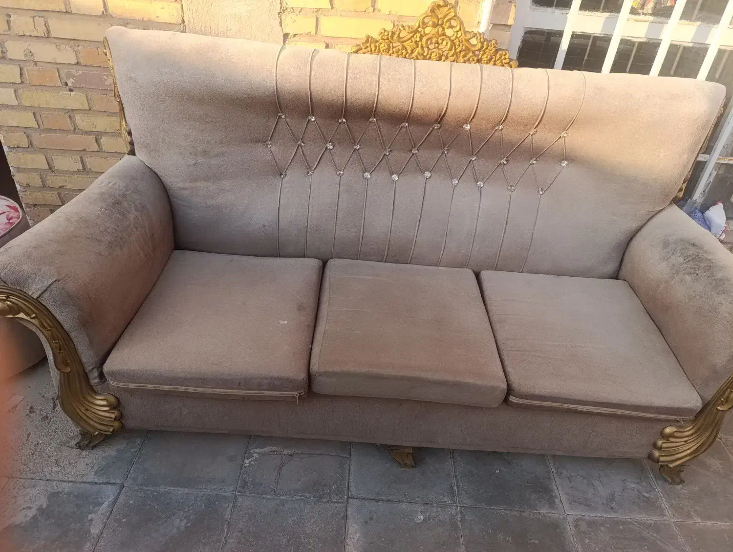 فروش ۴ عدد مبل|مبلمان خانگی و میز عسلی|شهرضا, |دیوار