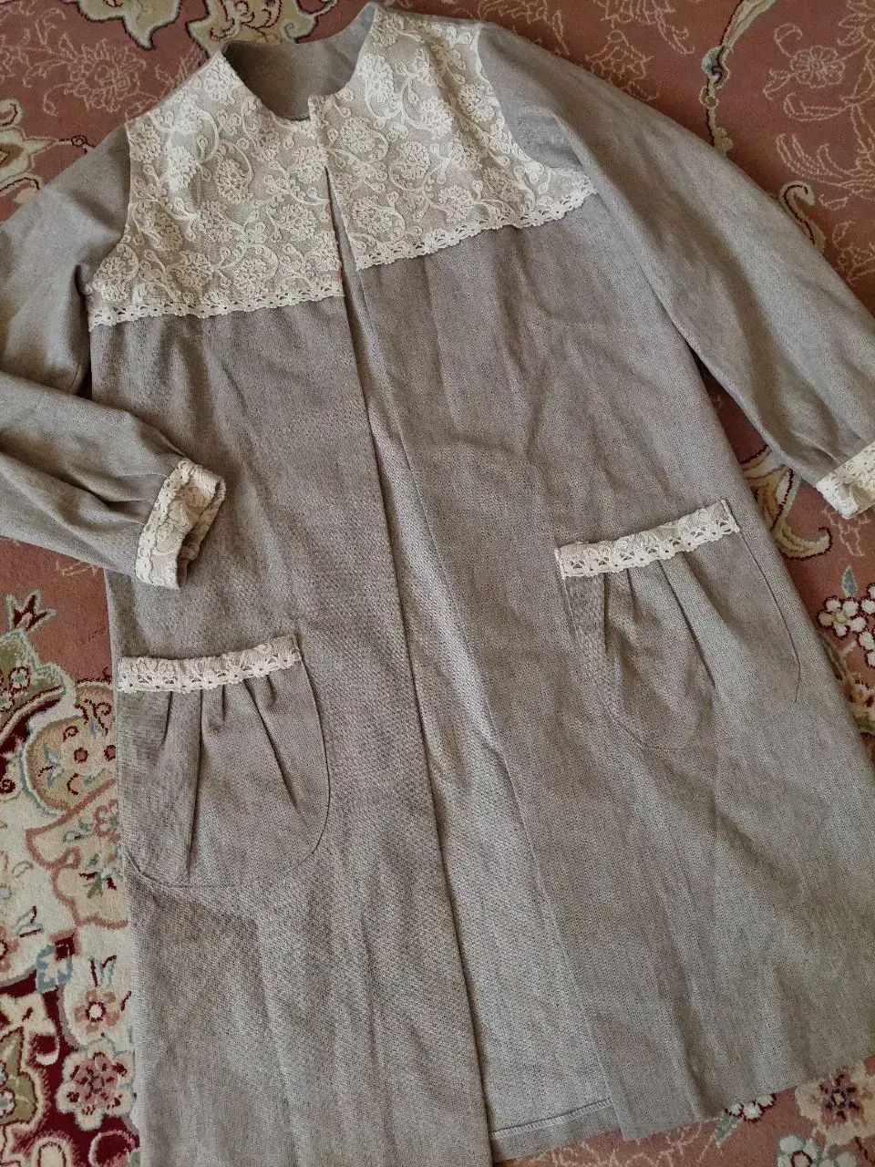 مانتو سایز اولی لارج دوتای آخری مدیوم|لباس|شیراز, شهرک مدرس|دیوار