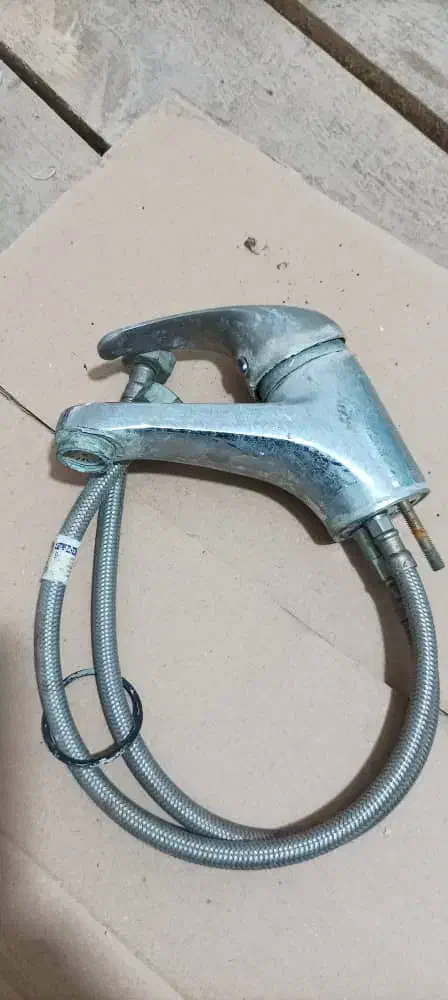 آبگرمکن و وسایل شیرآلات|آبگرمکن، پکیج، شوفاژ|رشت, کوی جام جم|دیوار