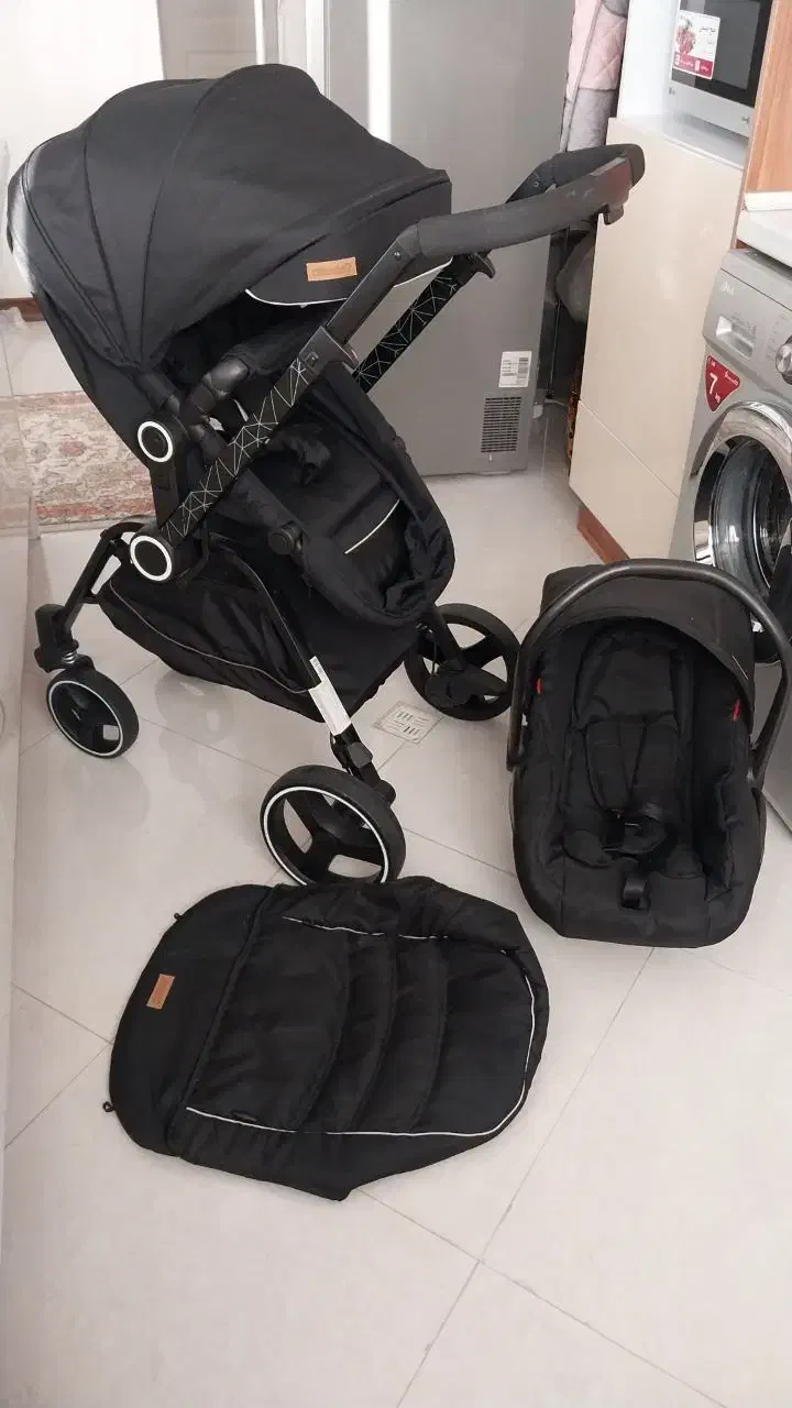 کالسکه خارجی سیسمونی با کریر کالسکه دوقلو مامالاو|کالسکه و لوازم جانبی|تهران, نارمک جنوبی|دیوار