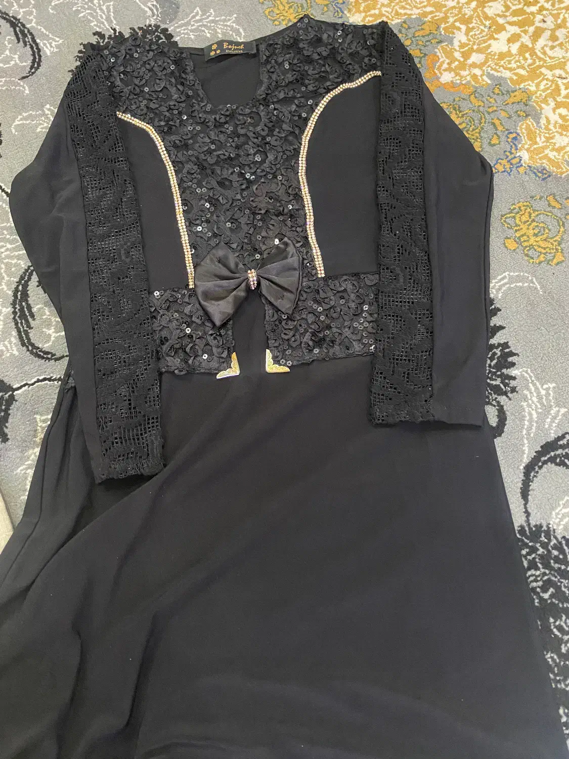 پیراهن مجلسی|لباس|بافق, |دیوار