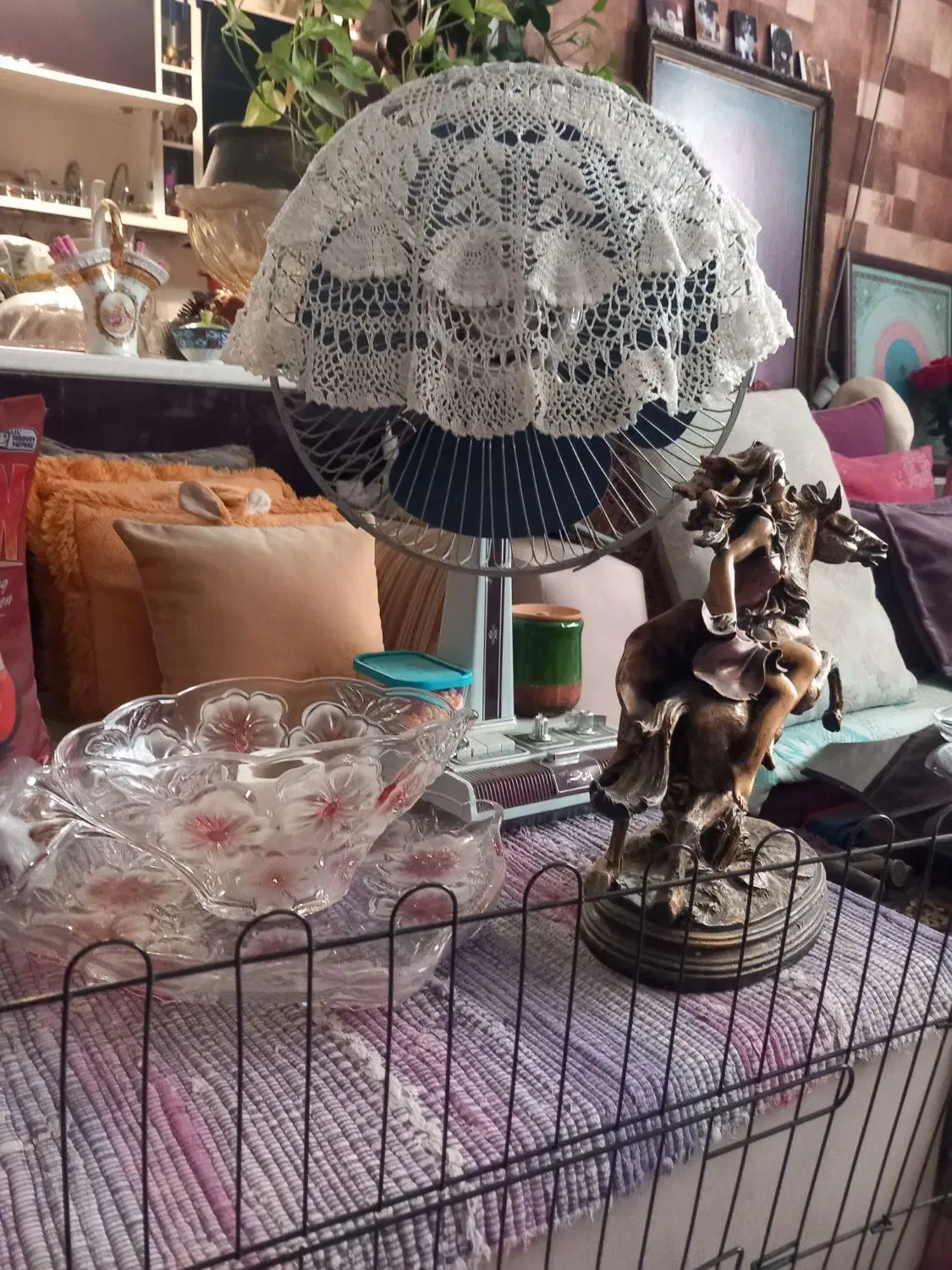 پنکه قدیمی پارس خزر|پنکه و تصفیه‌کنندهٔ هوا|پردیس, فاز ۳|دیوار