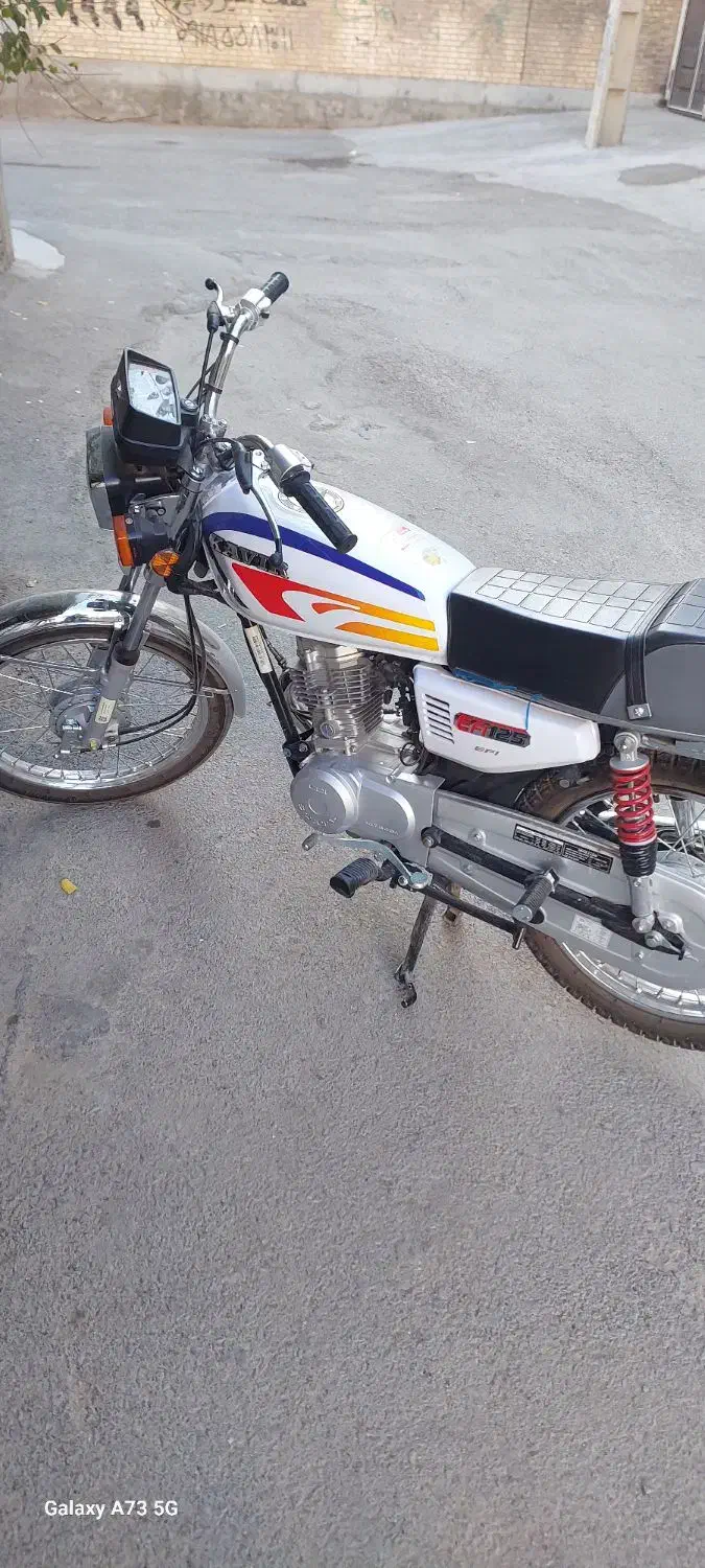 هونداکویر ۱۲۵|موتورسیکلت|کنگاور, |دیوار