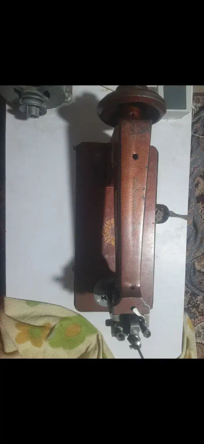 چرخ کشوک دوز|چرخ خیاطی و ریسندگی|سیب و سوران, |دیوار