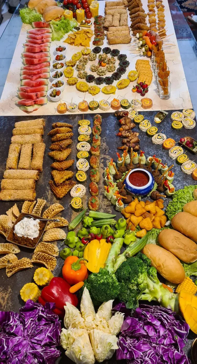 سفارش انواع فینگرفود، دسر، سالاد|خدمات پذیرایی، مراسم|تهران, کوی بیمه|دیوار