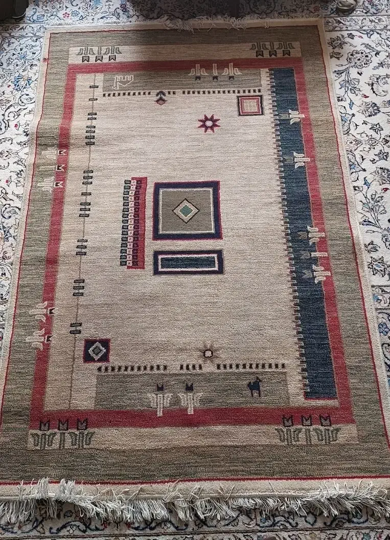 قالیچه  ساوین|فرش|تهران, حکیمیه|دیوار