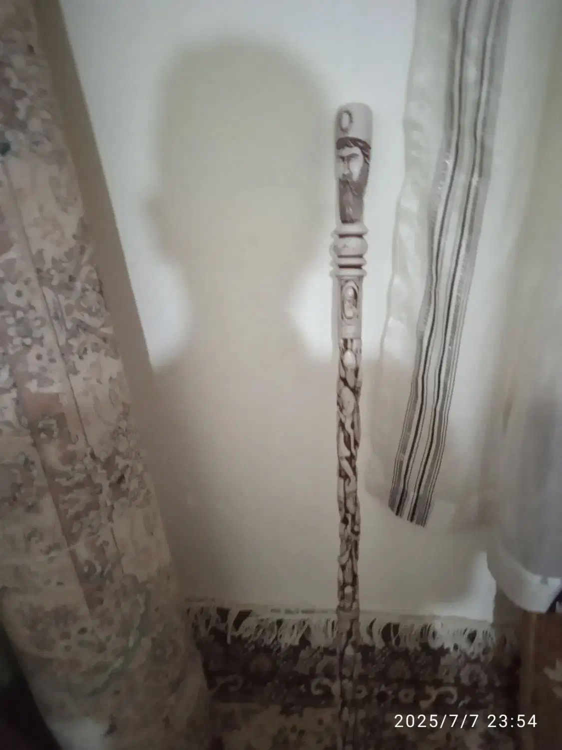 عصا کنده کاری 480رخ|کلکسیون اشیاء عتیقه|اقبالیه, |دیوار