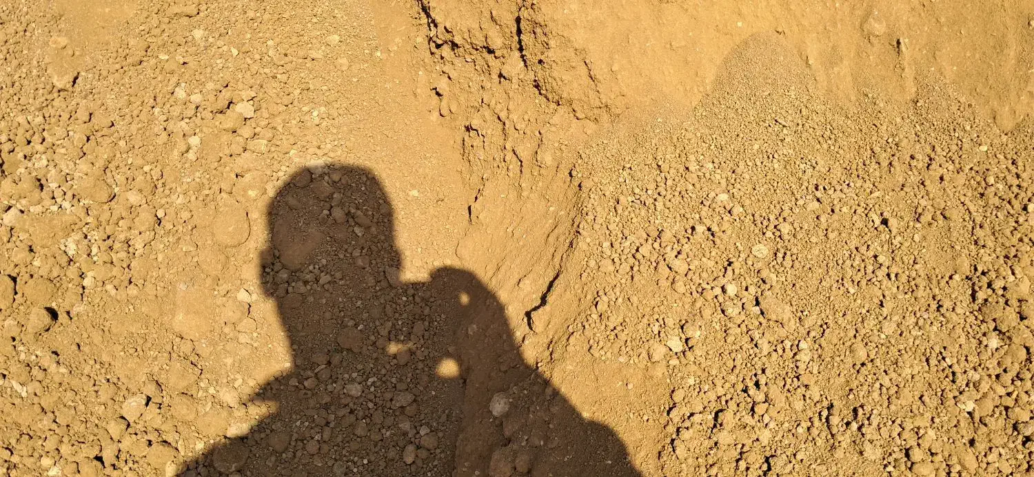 خاک باغچه و باغی|خدمات باغبانی و درختکاری|نجف‌آباد, قلعه سفید|دیوار