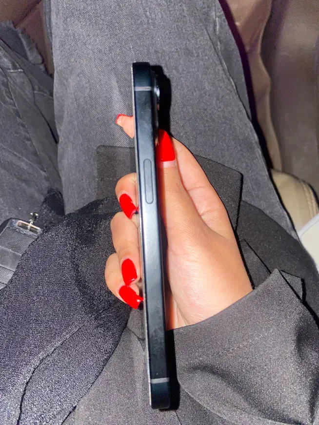 آیفون ۱۵ نرمال بدون خط و خش|موبایل|شهریار, شهریار|دیوار