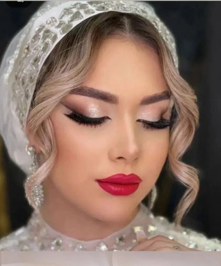 تخفیف یلدایی میکاپ شنیون،میکروابرو،تتو،ژل،بوتاکس|آرایشگاه و سالن‌های زیبایی|ورامین, ورامین|دیوار