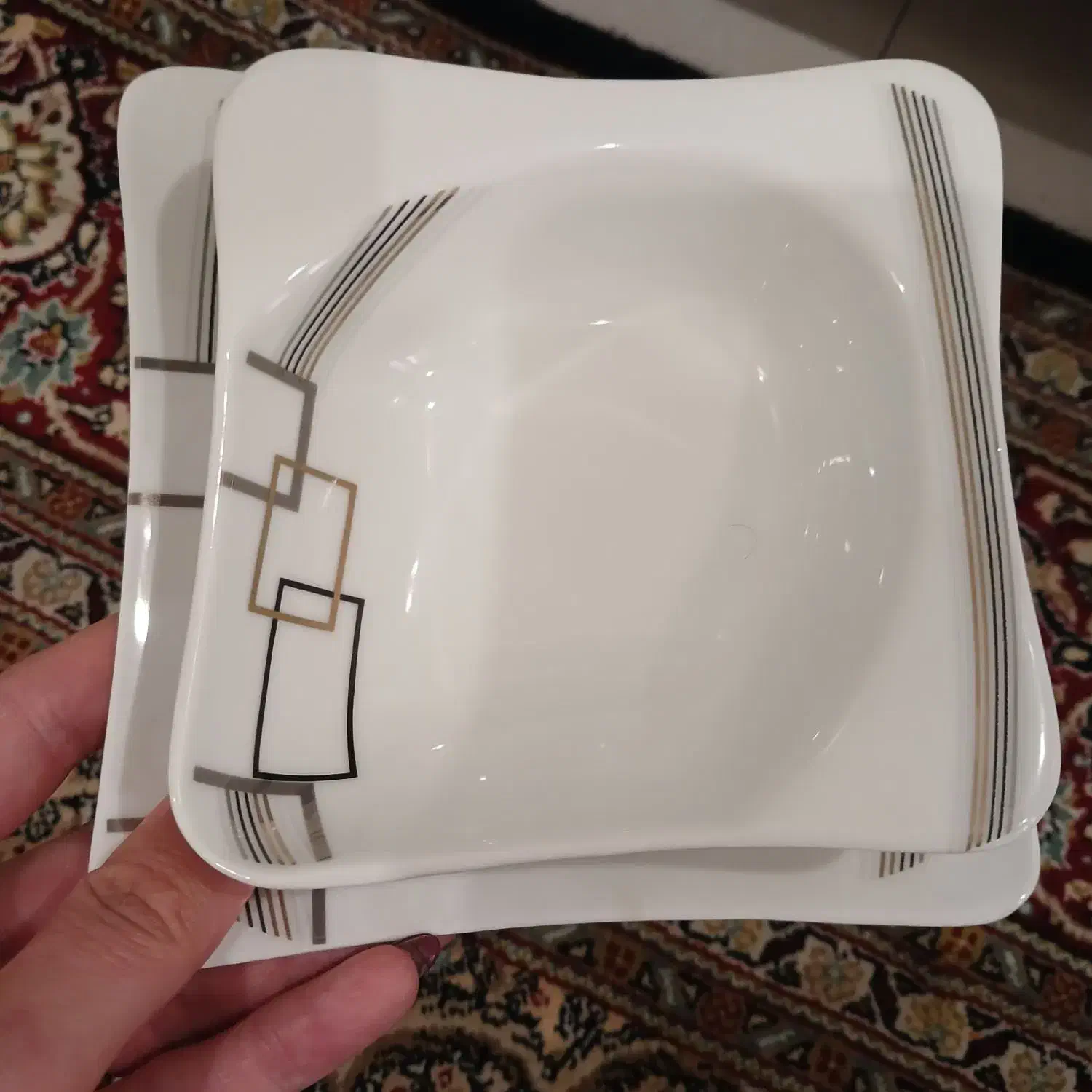 سرویس چینی. سرویس ۱۲ نفره . چینی توس|ظروف سرو و پذیرایی|تهران, زرکش|دیوار