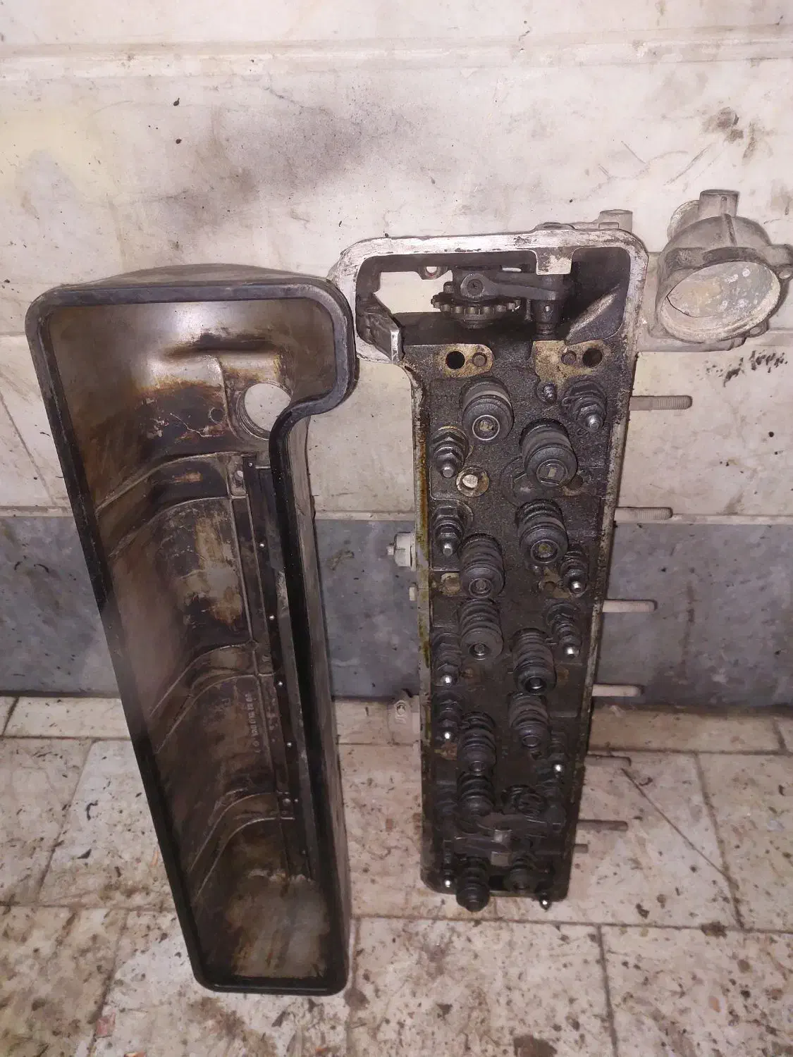 سرسیلندر بنز ۲۸۰،مدلی ۷۰ و ۷۴یی|قطعات یدکی و لوازم جانبی|شهریار, دهشاد بالا|دیوار