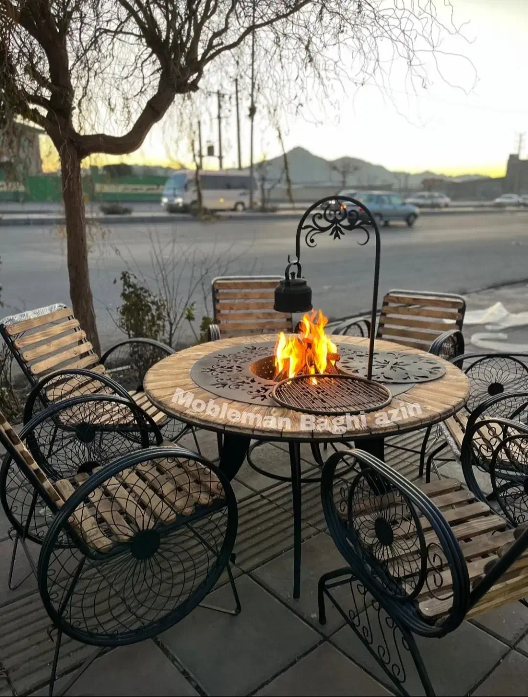 صندلی باغی رستا / آتشدان دورچوب اوستا|میز و صندلی غذاخوری|تهران, جوانمردان (اندیشه)|دیوار