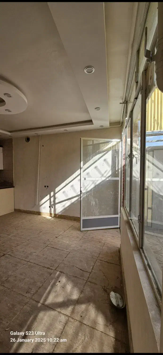 طبقه هم کف از دو طبقه راه جدا امکانات کامل|فروش آپارتمان|اصفهان, سودان|دیوار