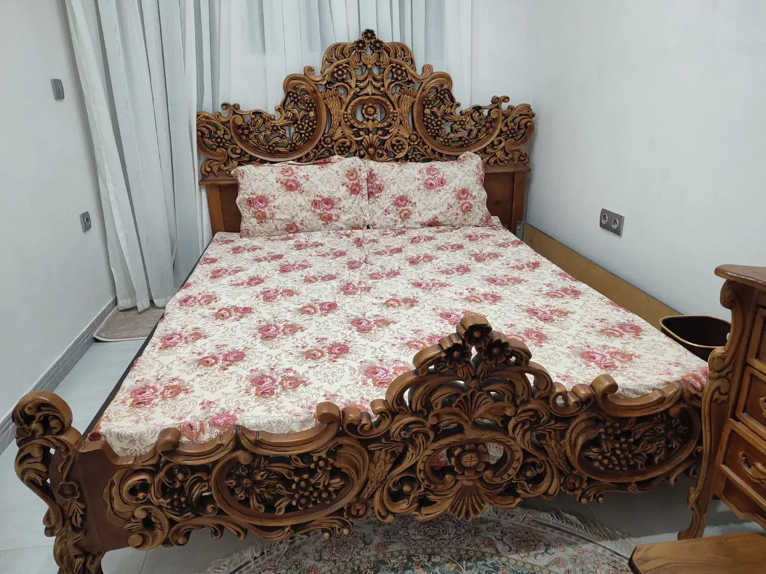 تخت سلطنتی دونفره|تخت و سرویس خواب|مشکیندشت, |دیوار