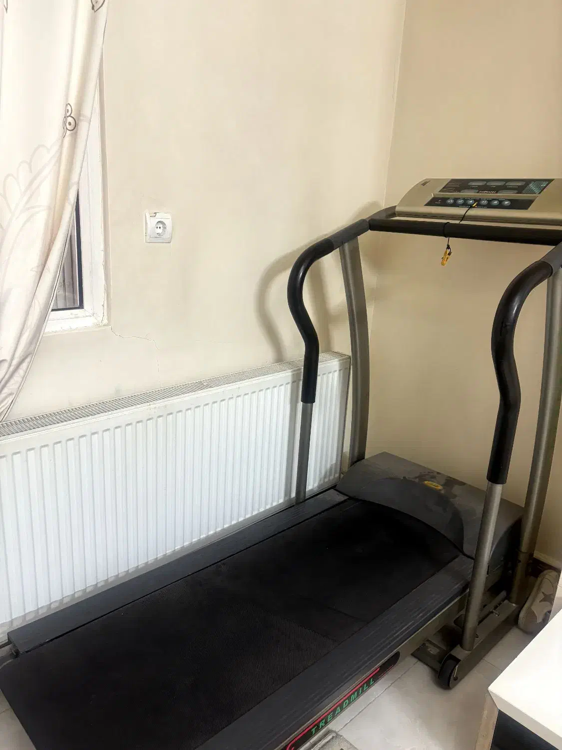 تردمیل|تجهیزات ورزشی|قدس, شهر‌قدس|دیوار